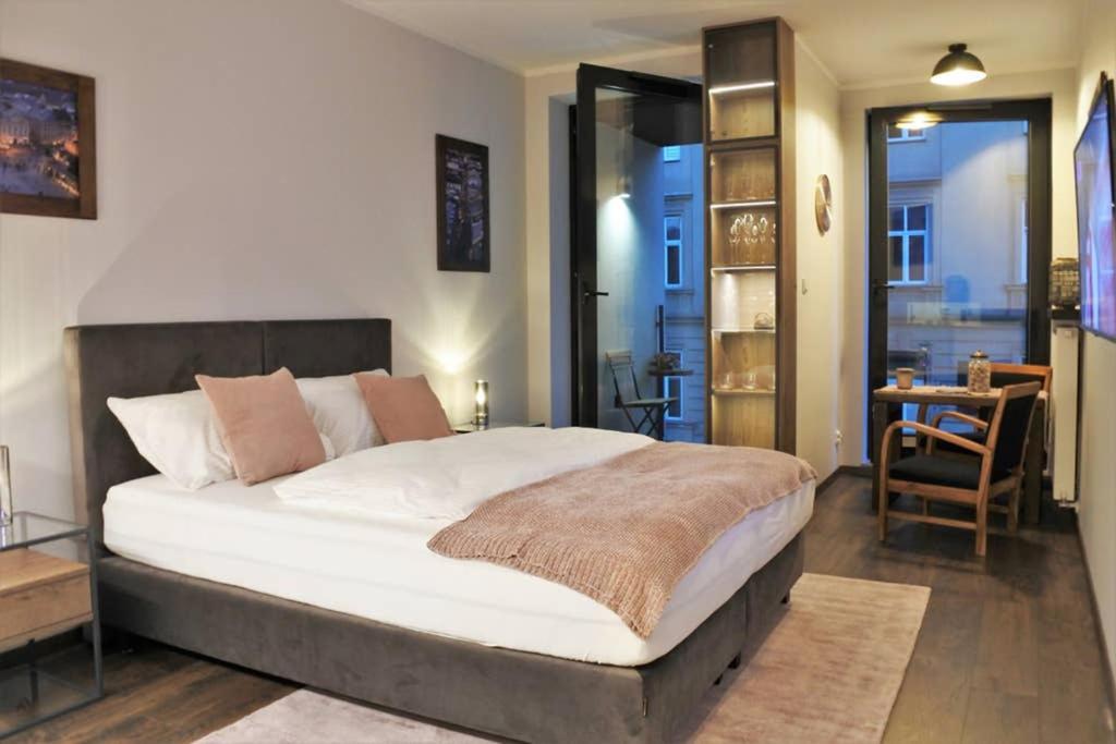 Boutique 109 - Old City, Luxury Apt. With A Garage Krakau Exterior foto