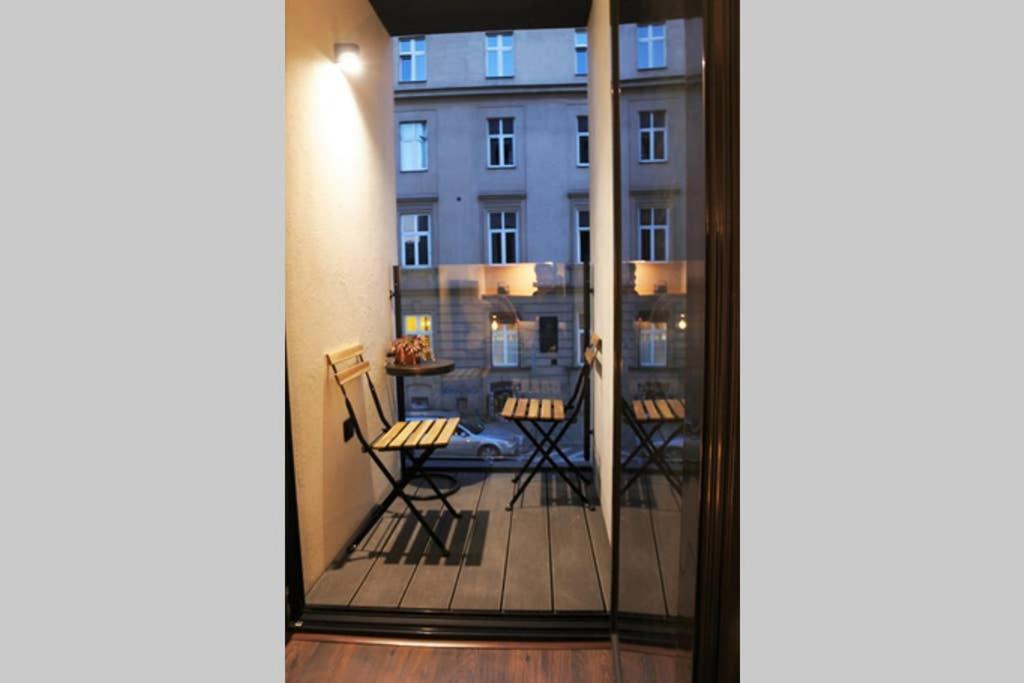 Boutique 109 - Old City, Luxury Apt. With A Garage Krakau Exterior foto